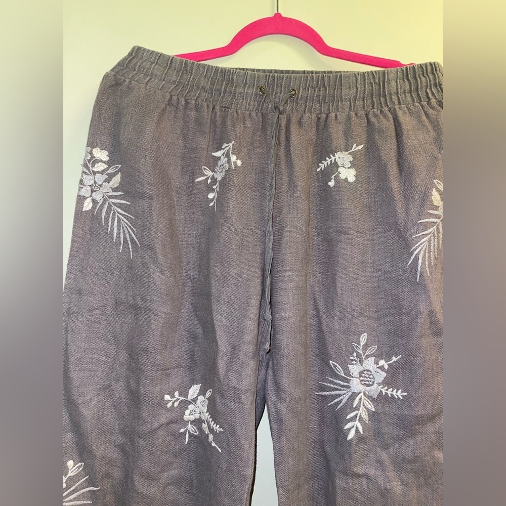 Johnny Was Linen Embroidered Crop Pants size Medium - Picture 6 of 10
